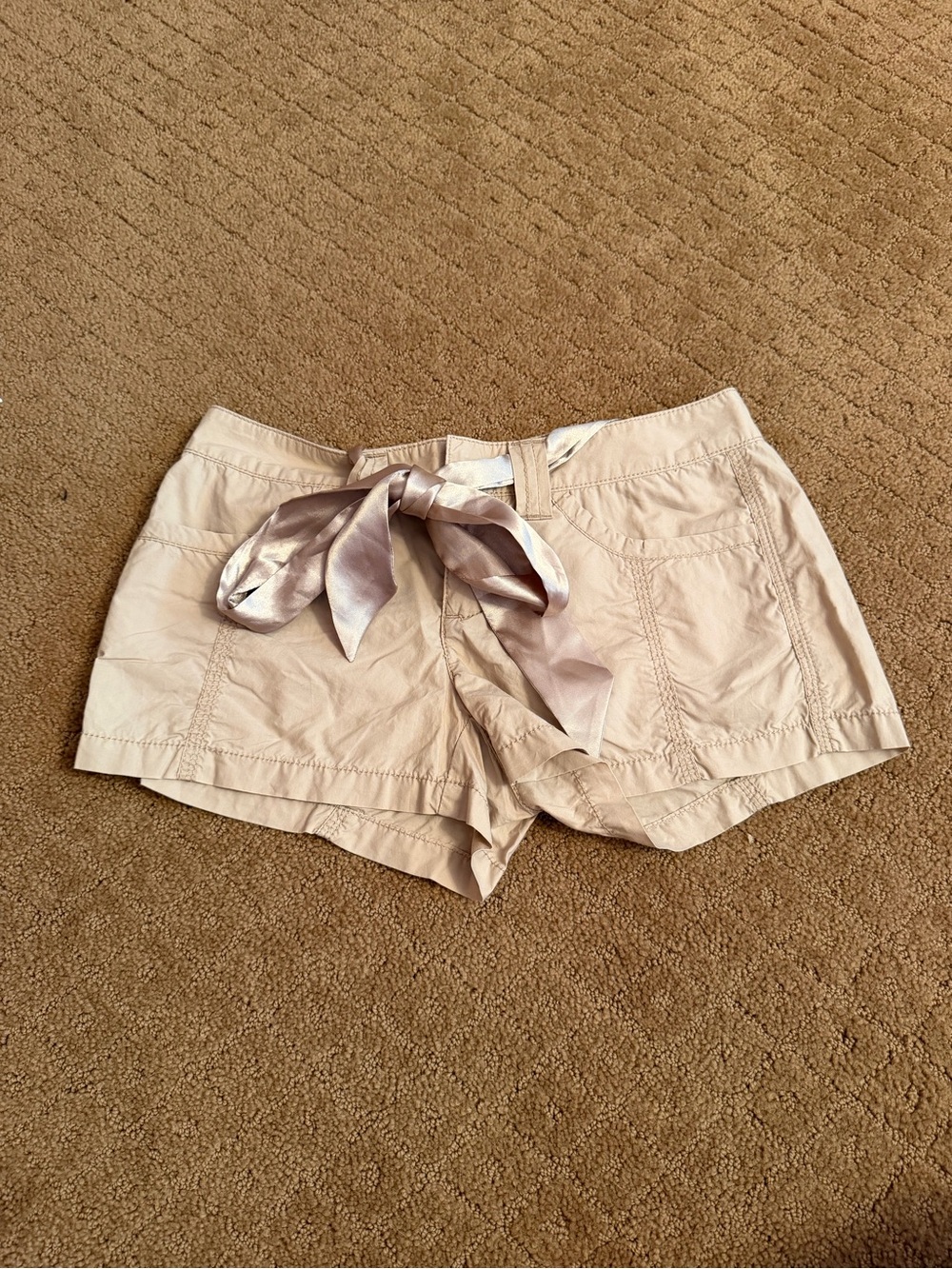 Express Low Rise Tan Satin Belt Mini Shorts Women’s Size 0
